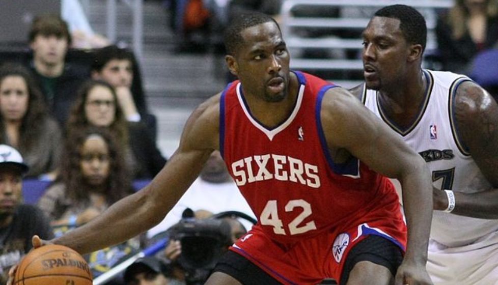 Elton Brand