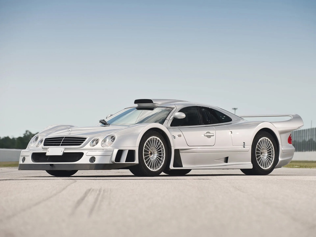 1998 mercedes benz clk gtr in silver color outdoor during day time