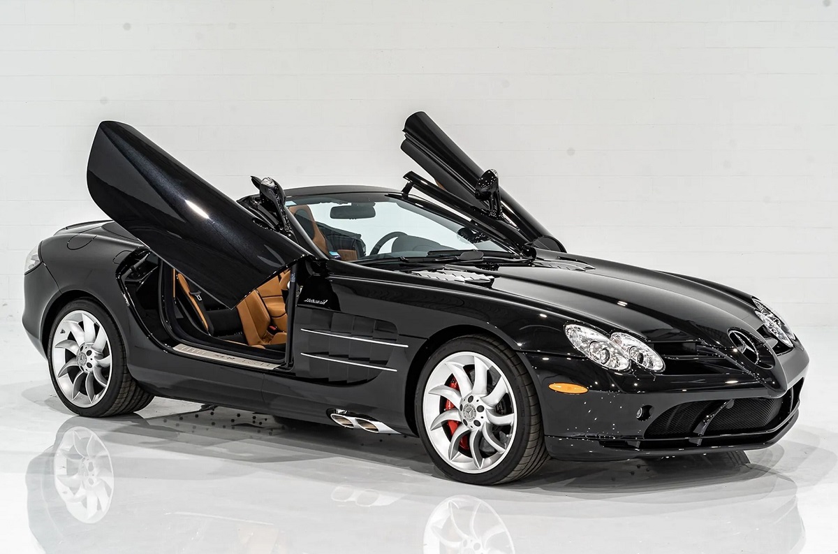 2009 mercedes benz slr mclaren roadster in black color