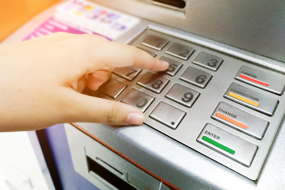 atm fees withdrawing money