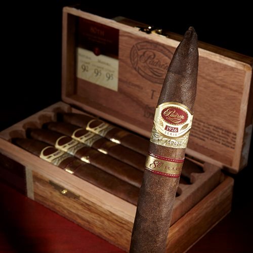 Padron Serie 1962 80 Years cigars