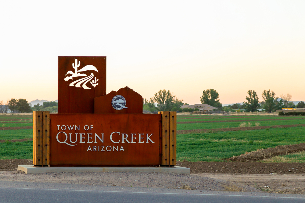 Town of Queen Creek, Arizona sign