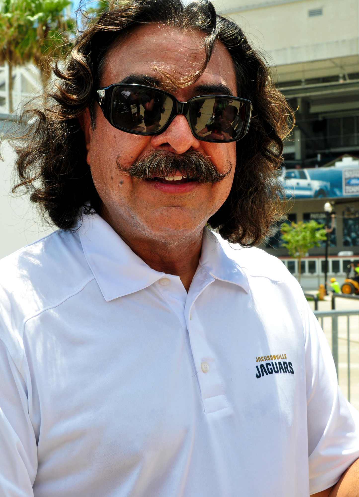 Shahid Khan at a Jaguars training camp in 2014